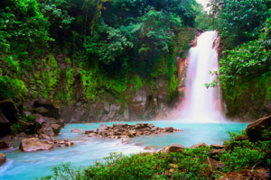 Lee más sobre el artículo Los Mejores Lugares para Visitar en Costa Rica<span class="wtr-time-wrap after-title"><span class="wtr-time-number">4</span> min read</span>